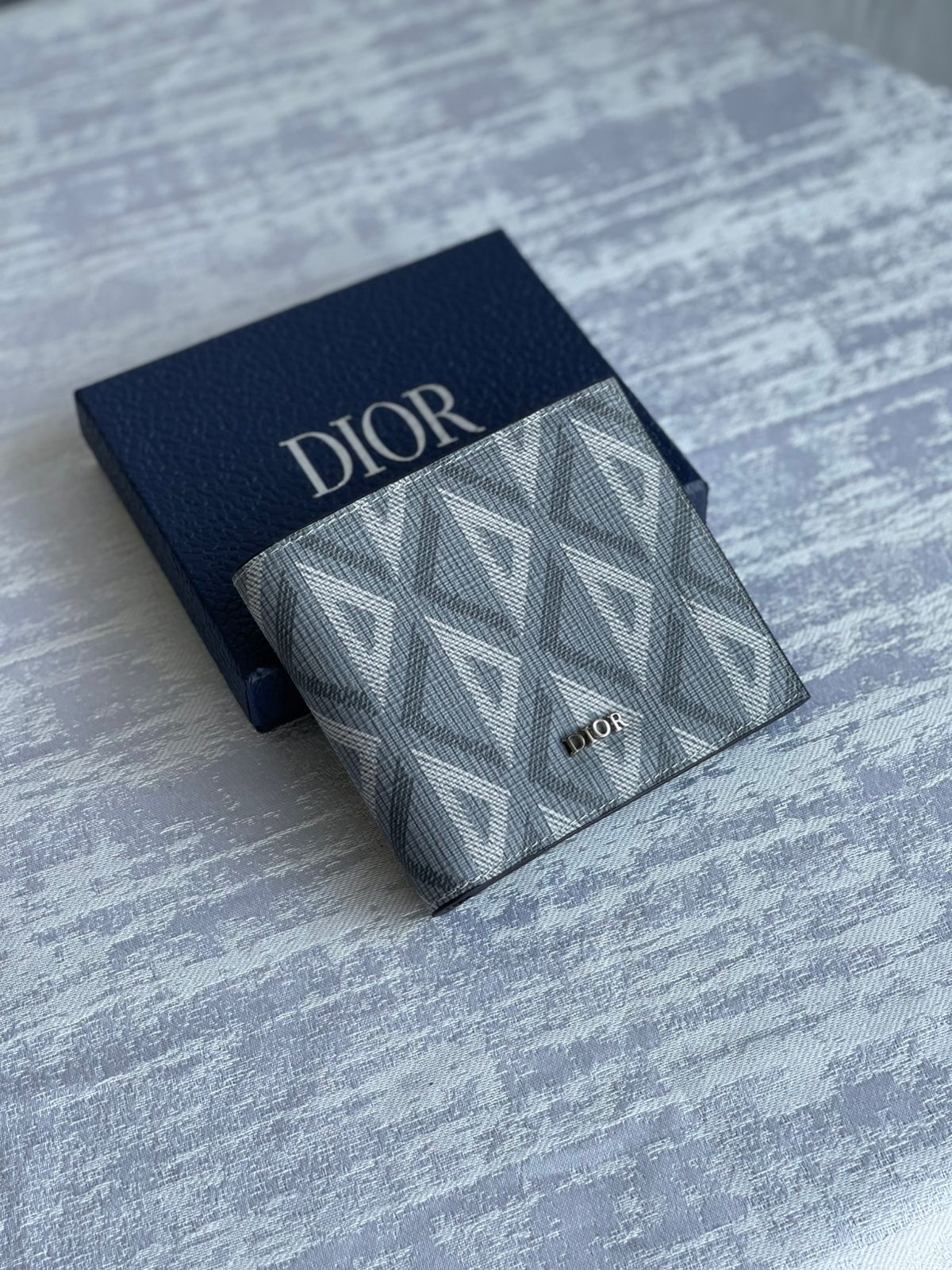 Grey Geometrical Wallet
