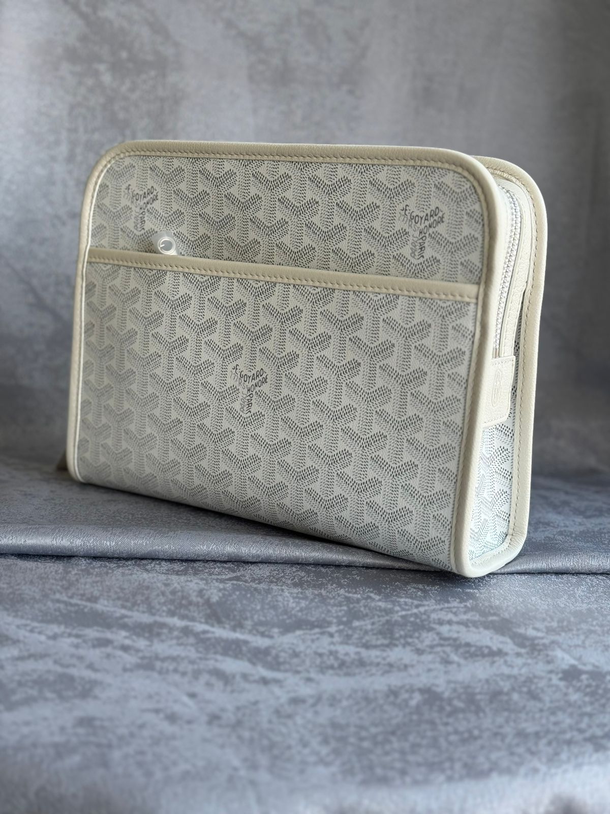 Red Jouvence Pouch