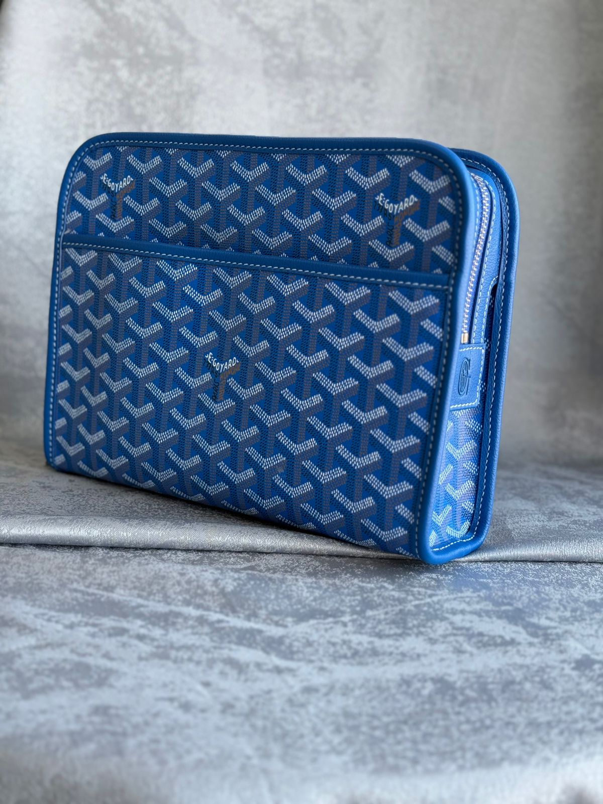 Red Jouvence Pouch