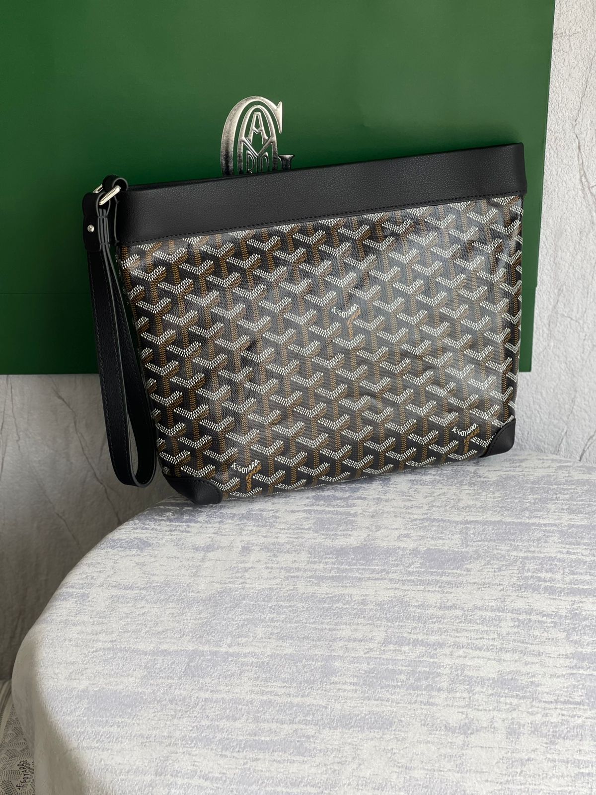 Navy Senat Wristlet Pouch