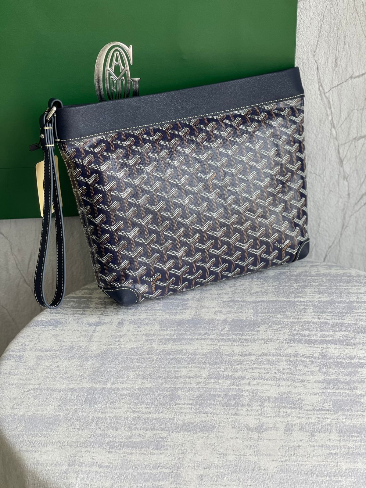 Black Senat Wristlet pouch